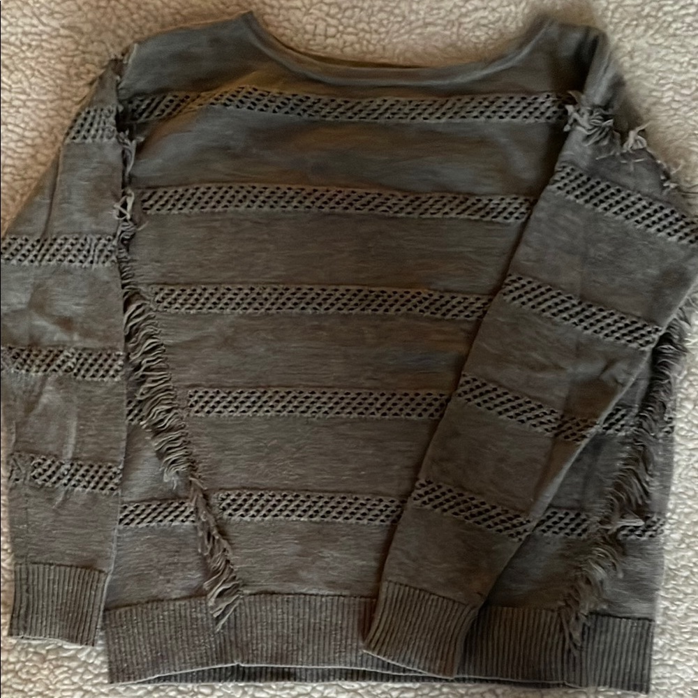 Stylish Gray Women's Sweater with Fringe Details